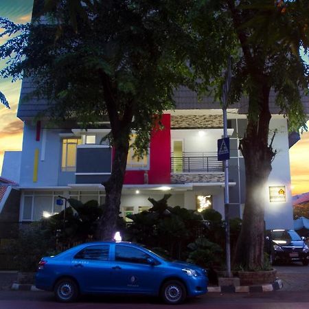 House Of Arsonia Tulip Hotel Jakarta Buitenkant foto