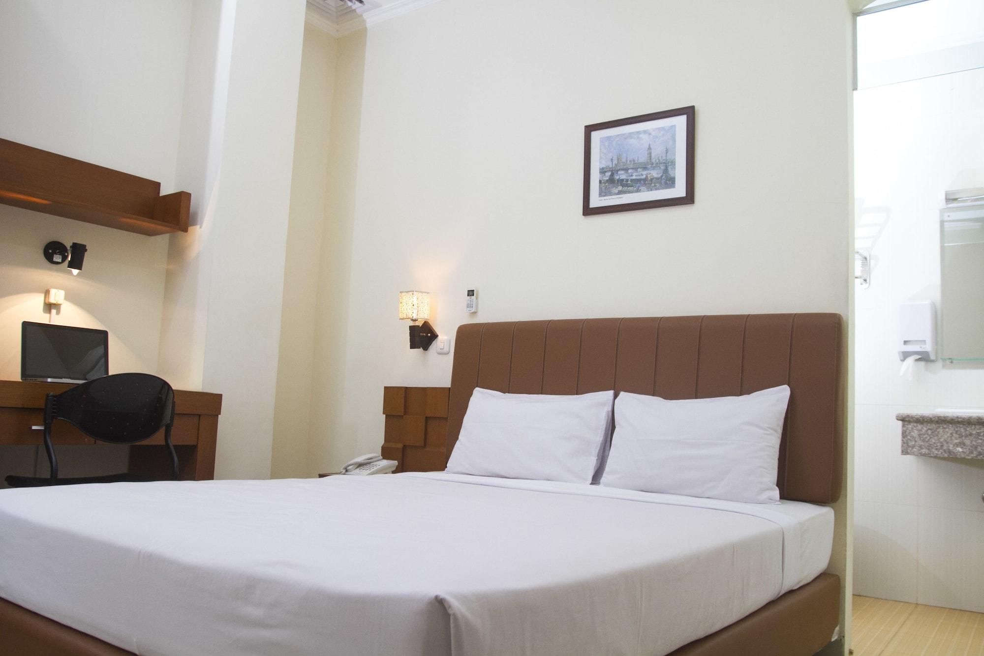 House Of Arsonia Tulip Hotel Jakarta Buitenkant foto
