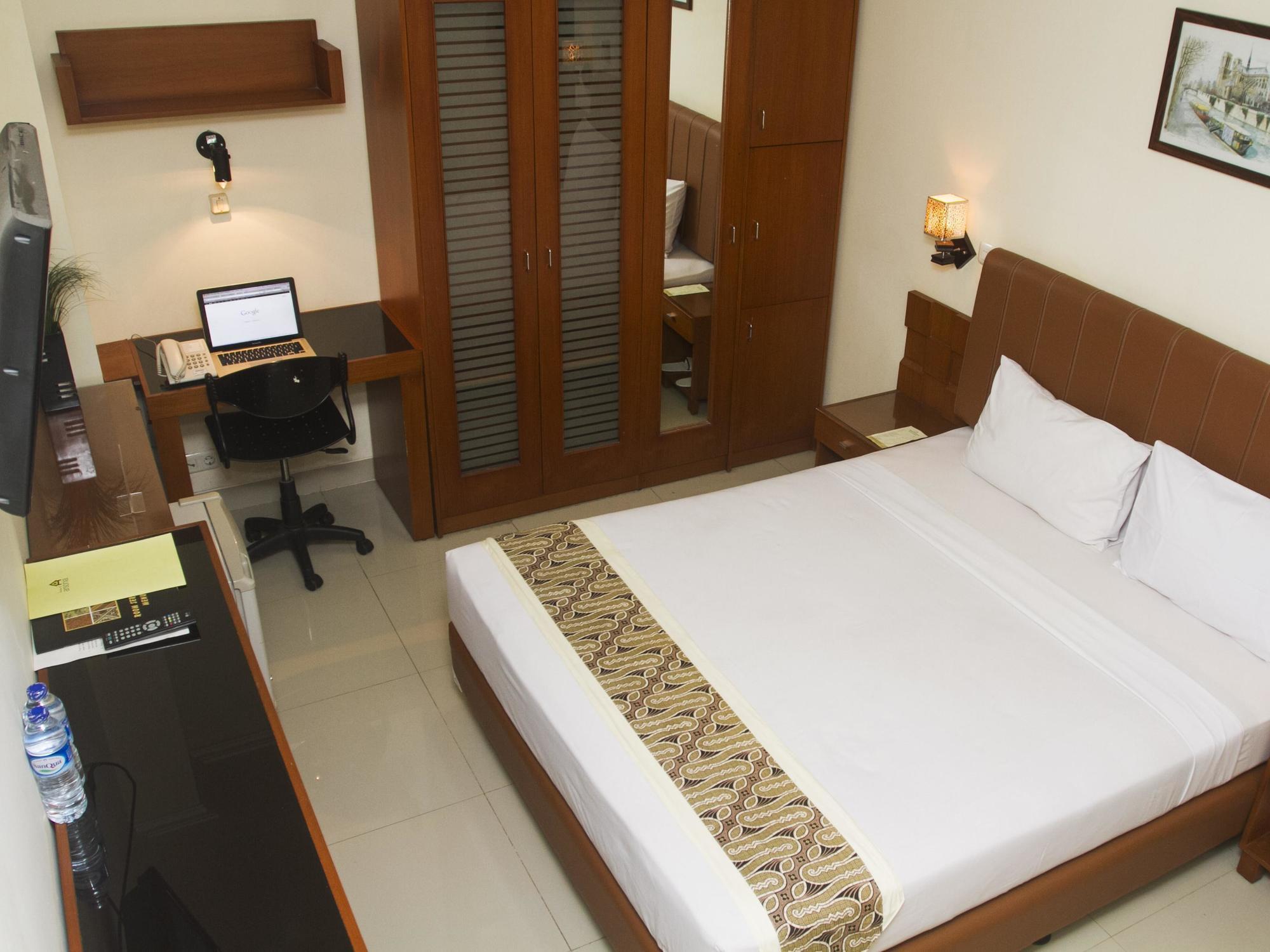 House Of Arsonia Tulip Hotel Jakarta Buitenkant foto