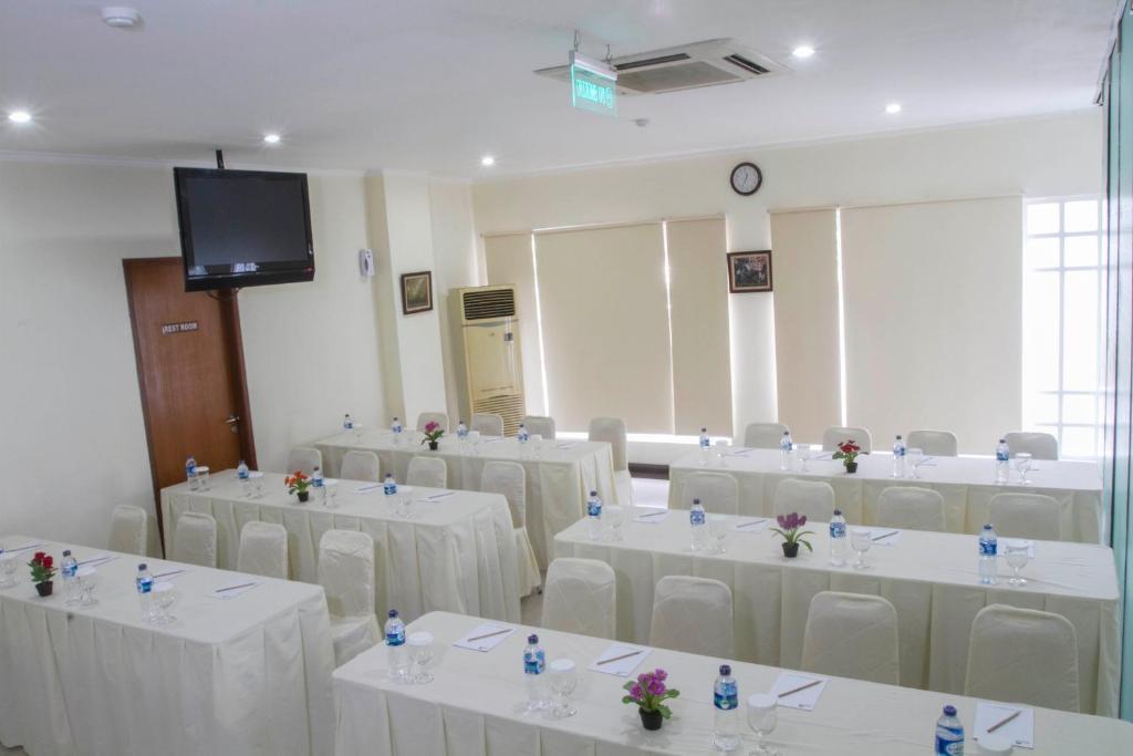House Of Arsonia Tulip Hotel Jakarta Buitenkant foto