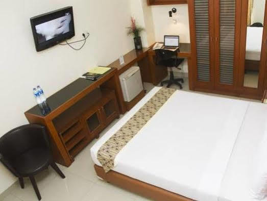 House Of Arsonia Tulip Hotel Jakarta Buitenkant foto